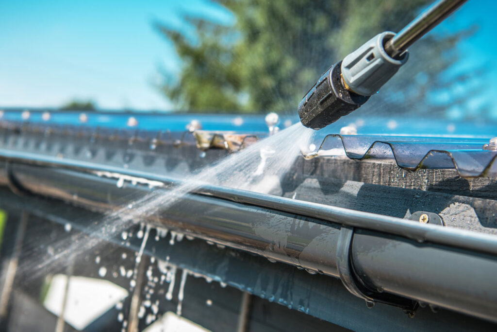 how to prevent clogged gutters in Anderson SC | gutter cleaning in Anderson SC