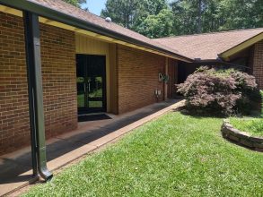 Seamless gutter installation Electric City SC, Seamless gutters and downspouts installed on a home in Western North Carolina